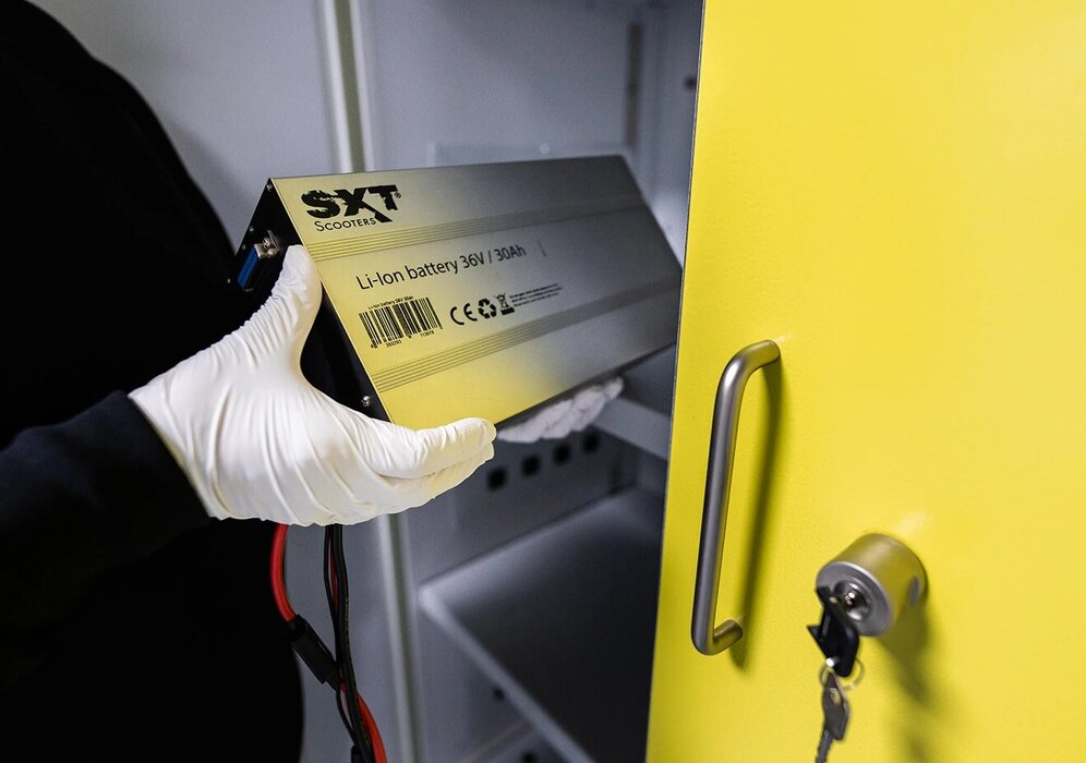 ArbeitssicherheitDüperthalBatterieschraenke